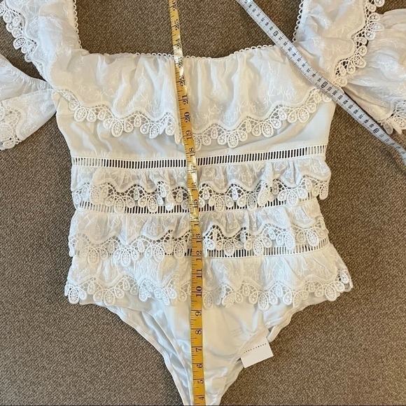 Alpha & Omega Off-Shoulder Ruffle Bodysuit NWT - Picture 8 of 9